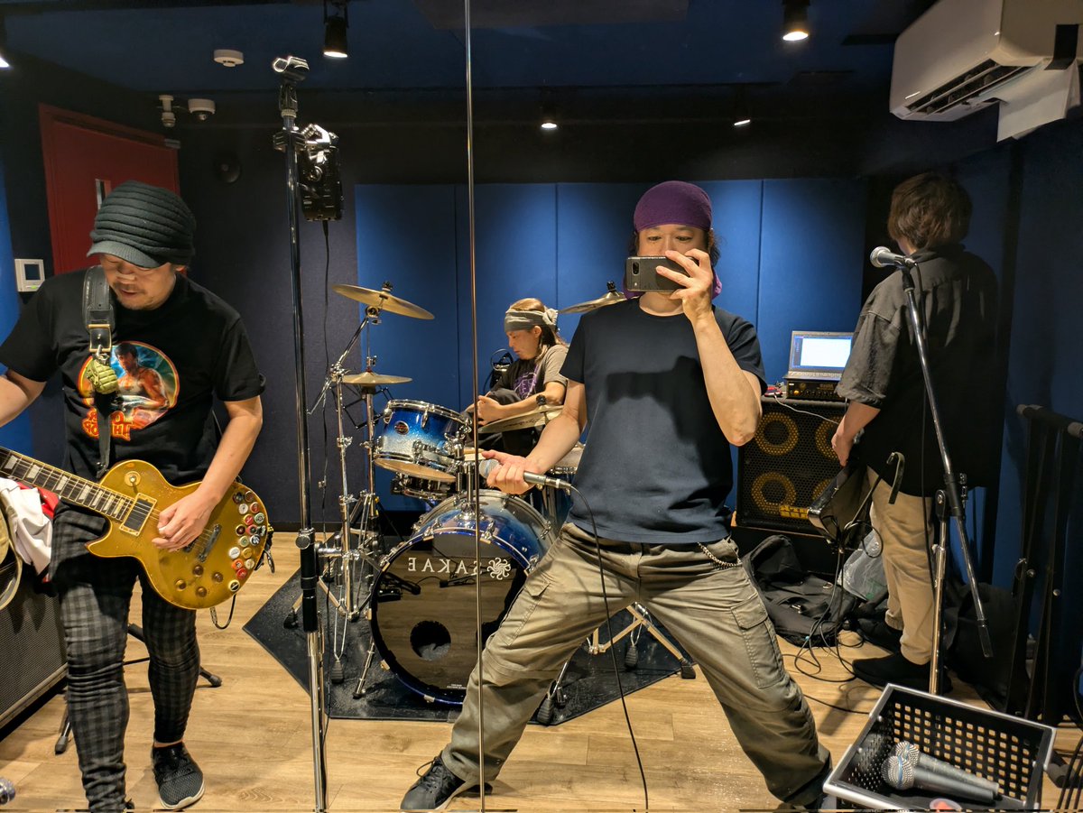 Thunder Teitoku tweet media