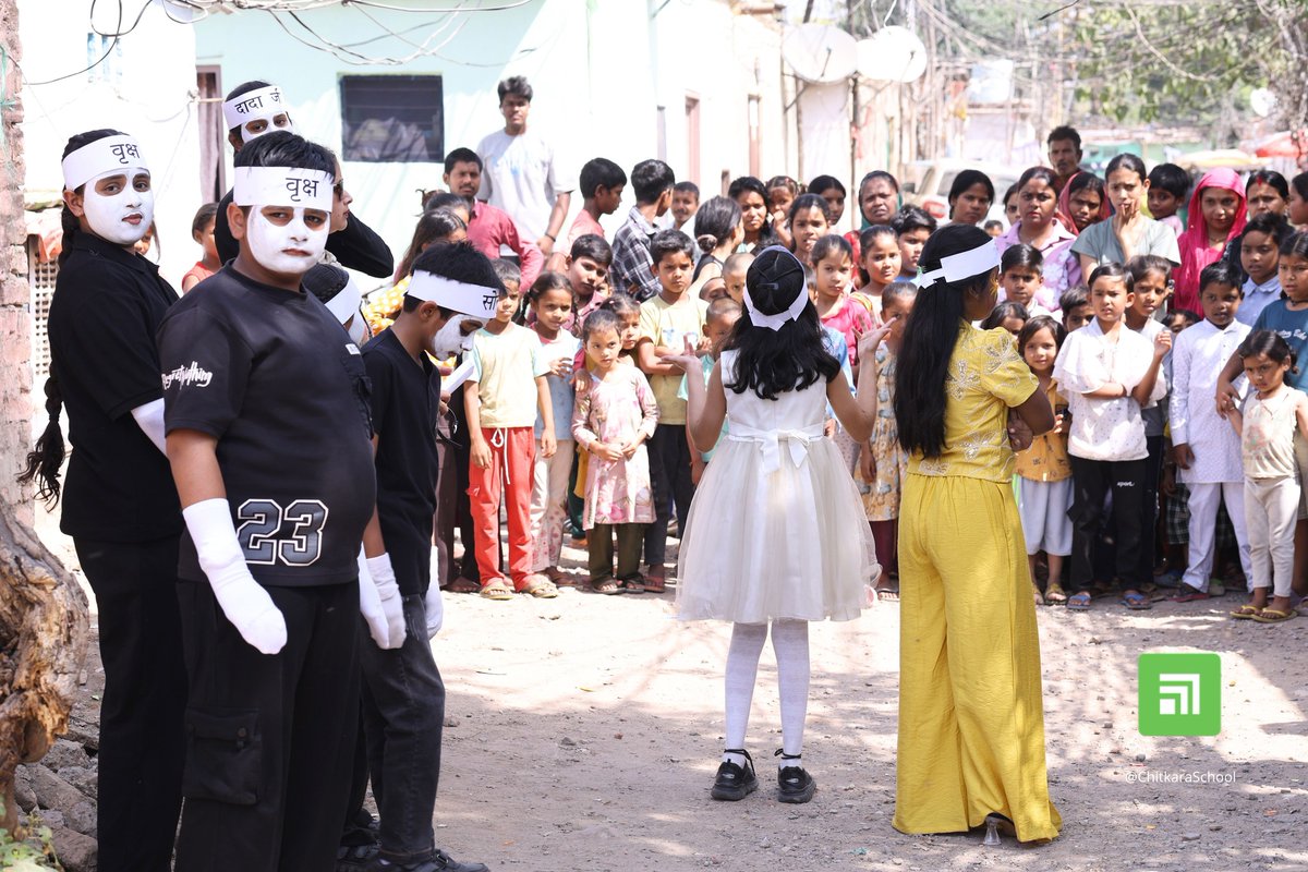 chitkara_school's tweet image. Avid students of Chitkara International School raise environmental awareness through “Eco Echo: Voices for the Earth” Nukkad Natak performance

#CIS #Nukkadnatak #SaveEarth #play #awareness #skit #WorlEarthDay #ChitkaraInternationalSchool
