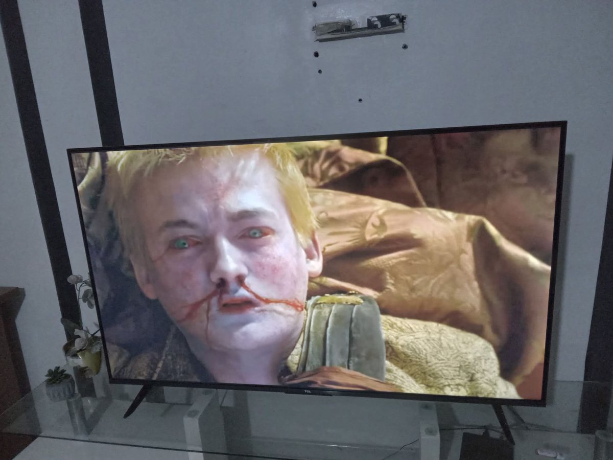 Los manudos viendo que la reacción de la afición del <a href="/SaprissaOficial/">Deportivo Saprissa 💜</a> en relación a la foto de Pablo Arboine 😂😂😂😂😂