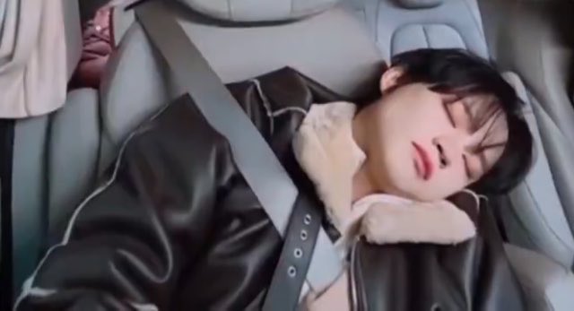 dee. #TEAMCHENLE tweet media