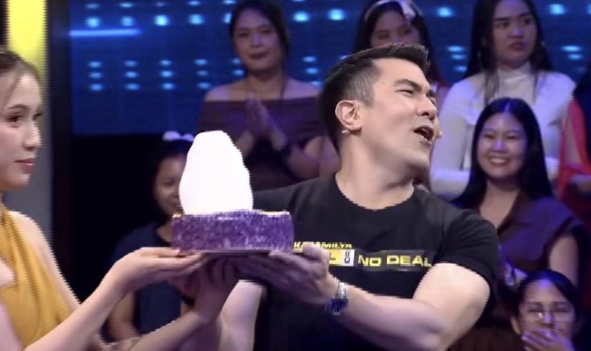 ABSCBNNews's tweet photo. Happy birthday, Lucky! 🥰💪  Sinurpresa ng production team at staff ng “Kapamilya Deal or No Deal” si Luis Manzano sa kaniyang kaarawan sa pamamagitan ng isang dance number.  Present din ang ilang celebrities na bahagi ng naturang programa.  (Screenshots from Luis/Facebook) https://t.co/Rvc9qh9w4d