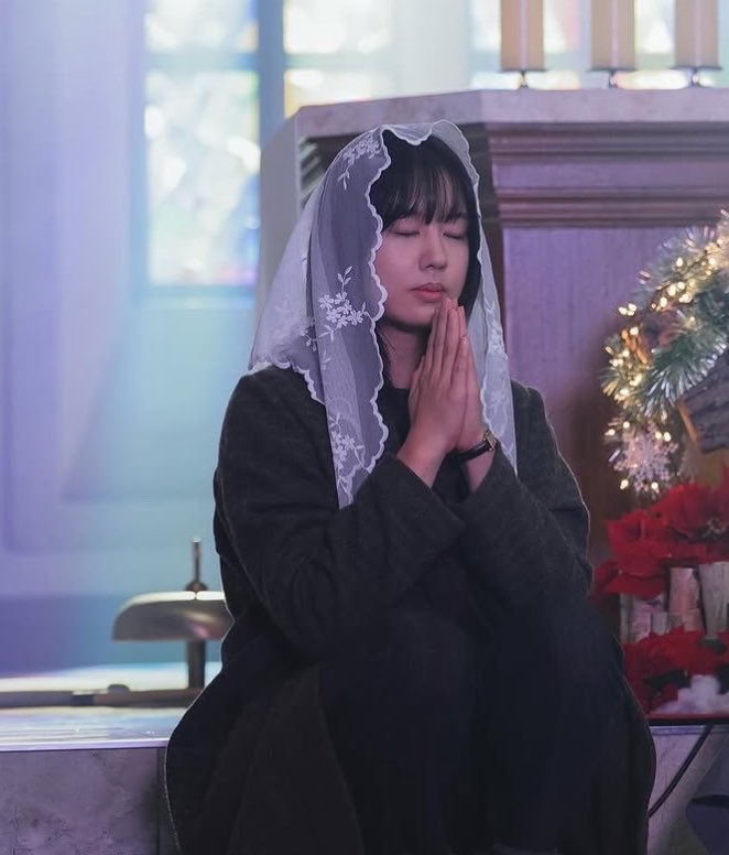 urpinkie's tweet photo. #goodbyeearth jin sekyung si anak tuhan https://t.co/7eOH6fYW1n