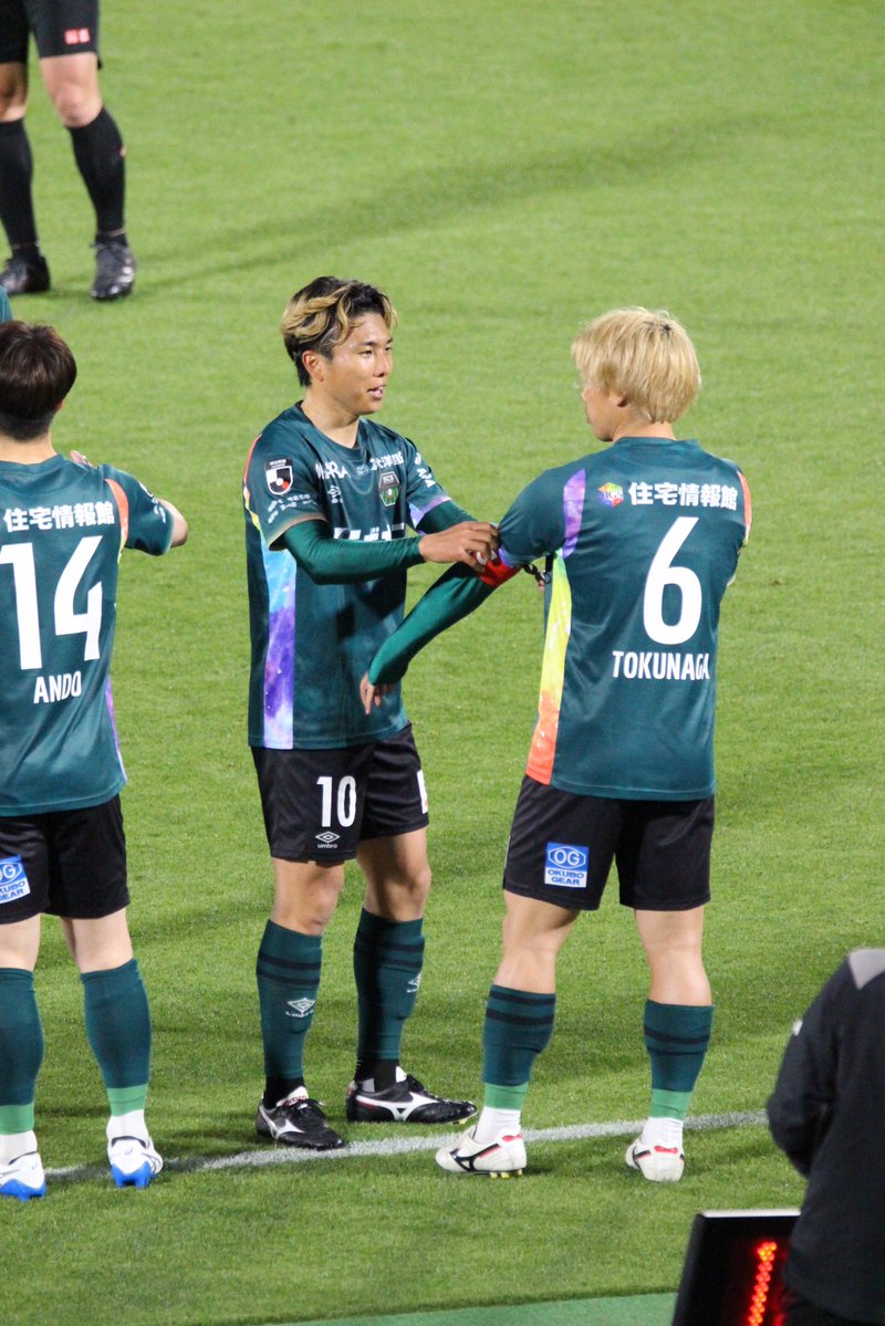 サンニーロク@ tweet media