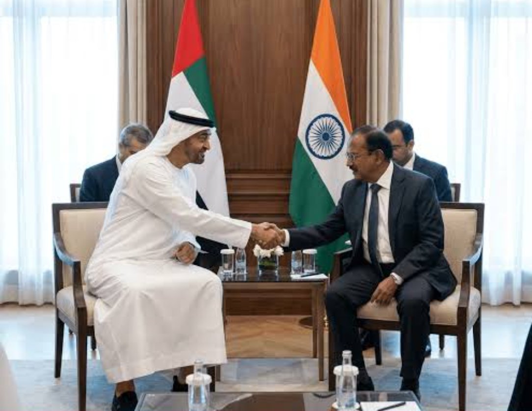 NetramDefence's tweet image. BREAKING: NSA Ajit Doval Meets UAE President in Abu Dhabi

Ajit Doval met Sheikh Mohamed bin Zayed Al Nahyan in Abu Dhabi to discuss regional stability and evolving tensions in West Asia following the Israel–Iran conflict.

The meeting comes after Doval’s recent visit to Saudi