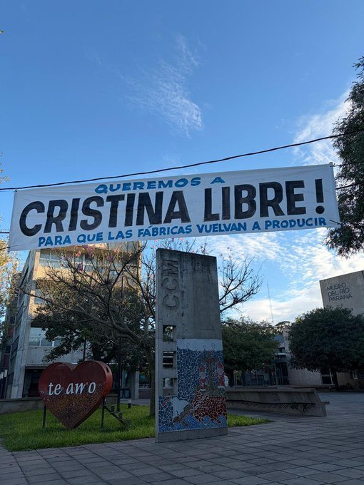Cristina Libre tweet media