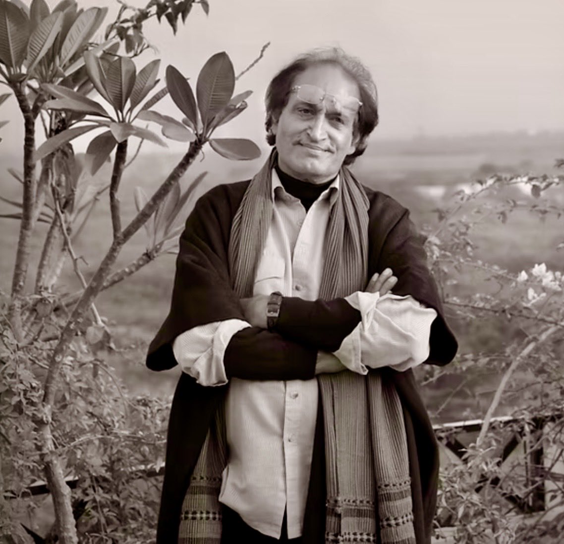 virsanghvi's tweet photo. Very sad to hear of the passing of Raghu Rai.He was one of the world’s greatest photographers and redefined photography in India.
He had an unerring instinct for the right photo &amp; his camera seared right into the soul of everyone he photographed.
A huge loss to India &amp; the world https://t.co/XTk6vEgWAl