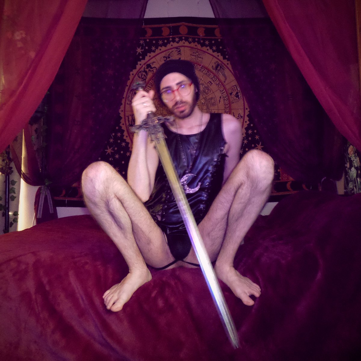StarboyCosmic's tweet photo. 🖤

#gay #gayboy #witch #malewitch #sexmagick #lovewitch #sexwitch #ritual #occult #queer #lgbtq #mood https://t.co/YdWPkTiwEv