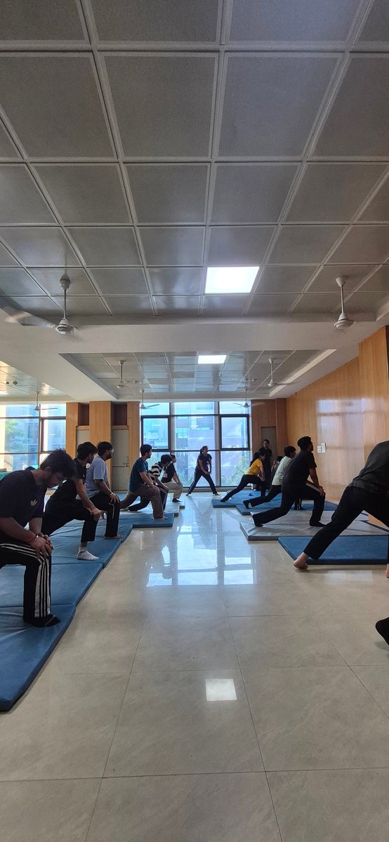 nssnitj's tweet photo. Under the Fit India Movement, NSS NITJ organized “Sundays on Cycle” 🚴‍♂️
With cycling, yoga, and fitness activities, volunteers promoted a healthier and active lifestyle.

Cycle for the Nation 🇮🇳
Cycle for Fitness 💪

#FitIndiaMovement #SundaysOnCycle #NSSNITJ #HealthyIndia https://t.co/DW6HlZIQI7