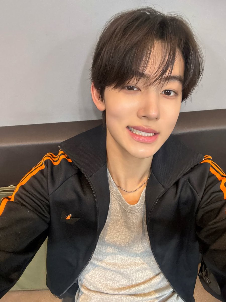 seonghyeon files tweet media