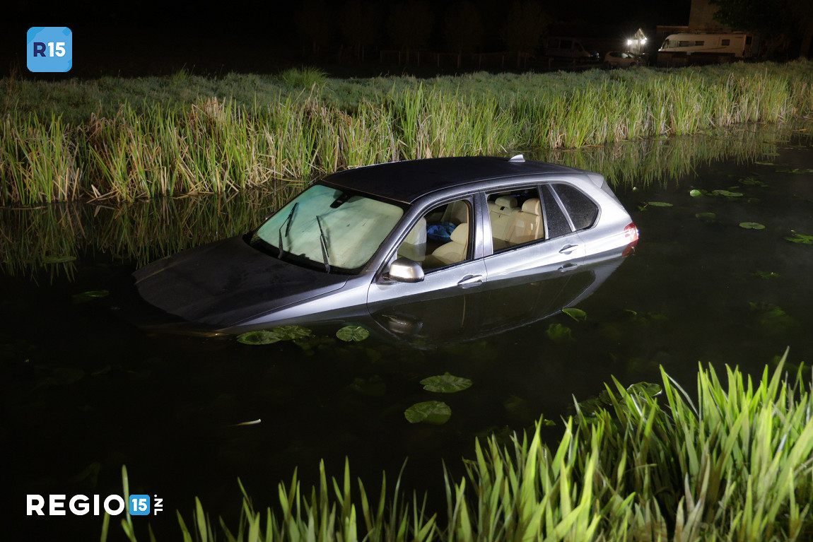 Auto te water in Zoetermeer