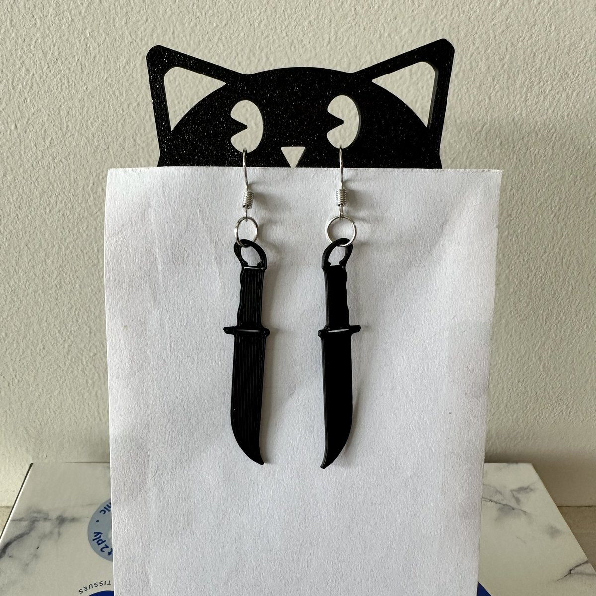 FortunesByFawn's tweet image. Scream inspired earrings
#scream #knife #3Dprinted #handmade #earrings 
etsy.com/au/listing/447…