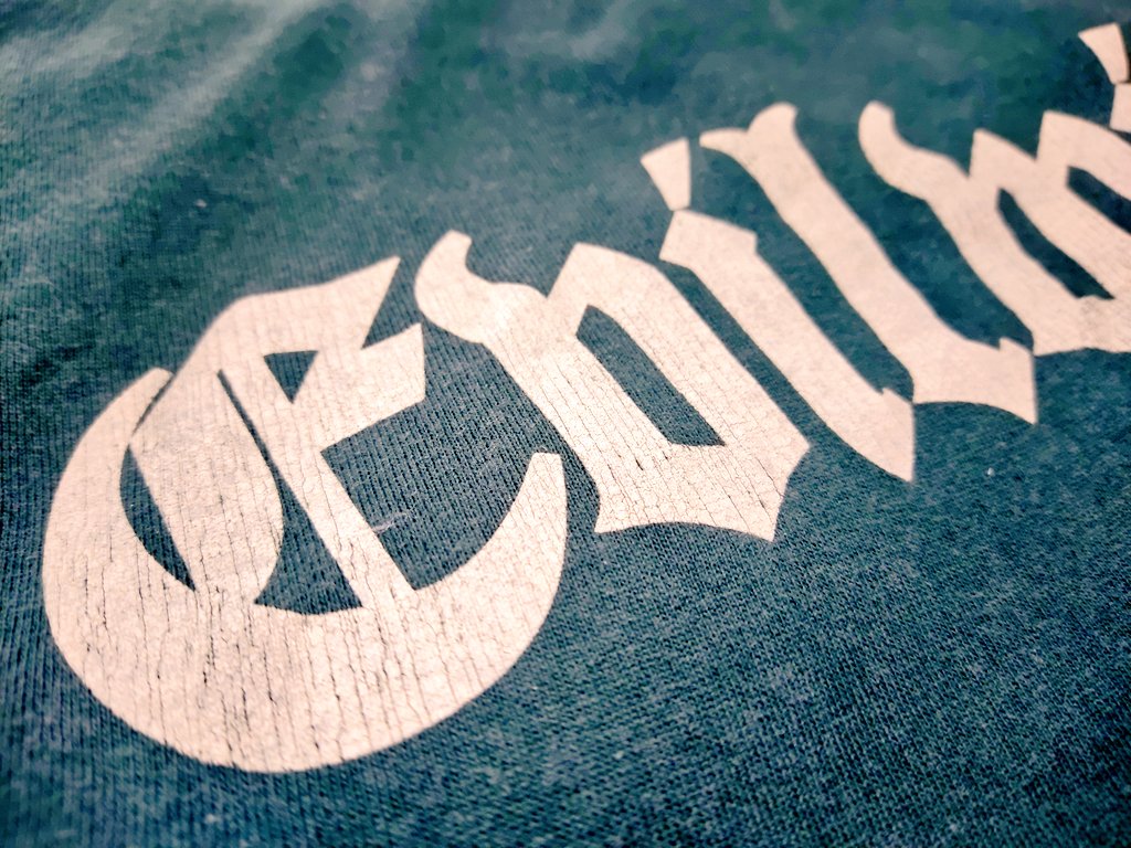 nx1441's tweet image. 緑🟢でした😁
ロゴ格好いい✨
グリーンのLサイズが売り切れで、ワンサイズ上にしたのですがゆったり着られるからヨシっ👍
#EVILWIRE