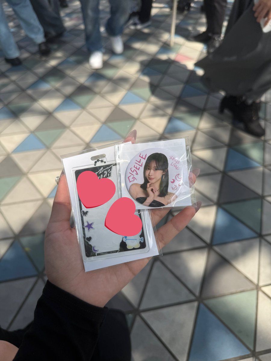 ゆ tweet media