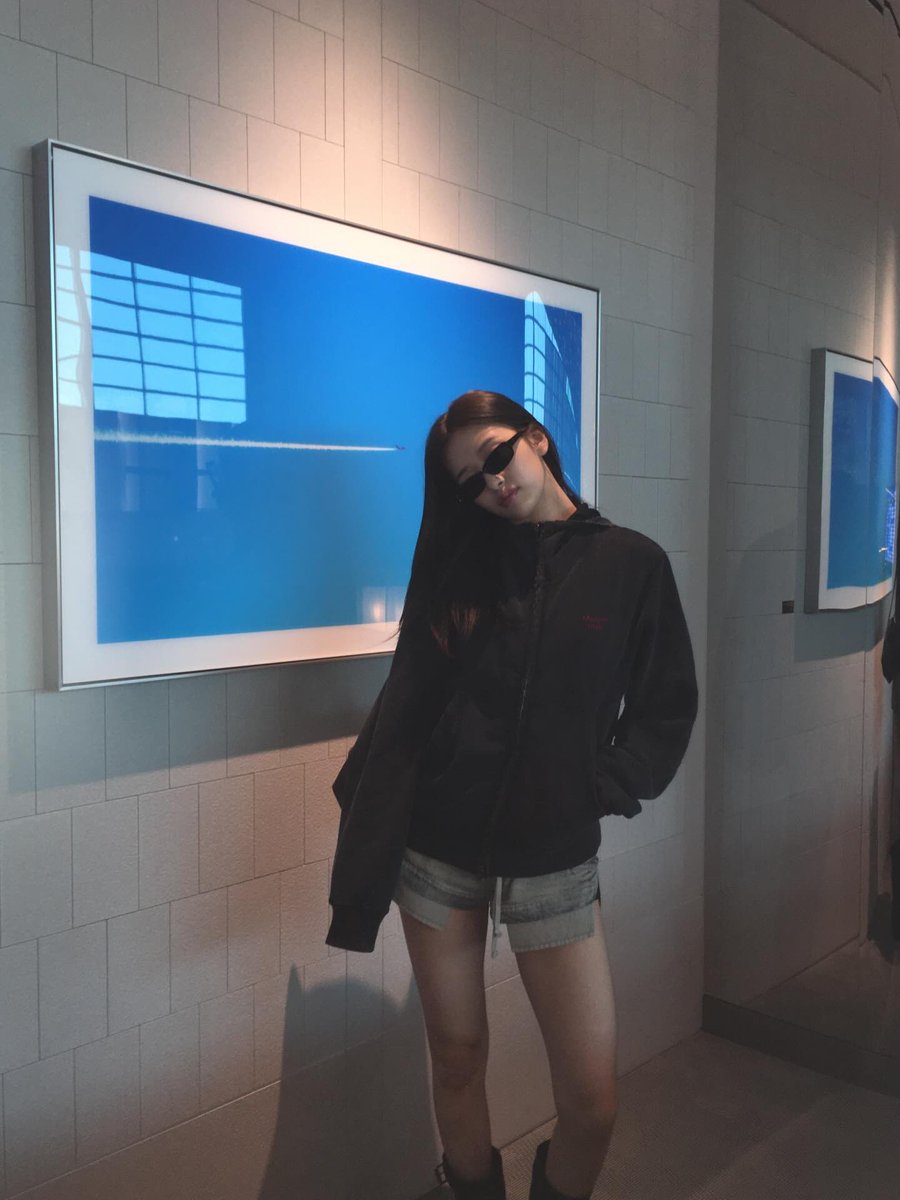 an yujin pics tweet media