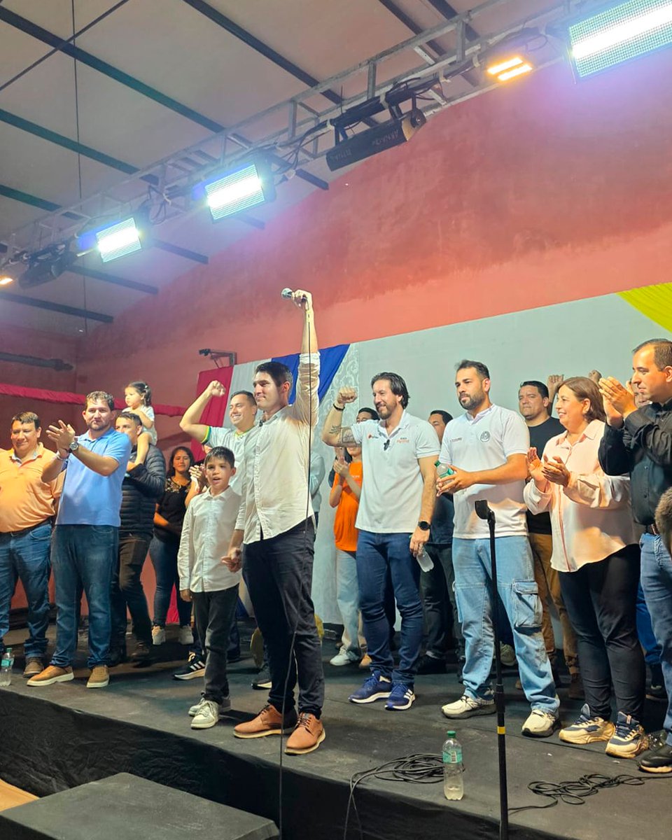 esperanza_py's tweet photo. Alianza Recuperar el Paraíso, Ayolas 🇵🇾
Mucha fuerza a nuestros queridos compañeros/as que están candidatándose a la junta municipal, adelante y hasta la victoria 💪🏻
Un equipo maravilloso que representará con altura y dignidad a la ciudad de #Ayolas, acompañemos este proceso y seamos parte del cambio 🙌🏻