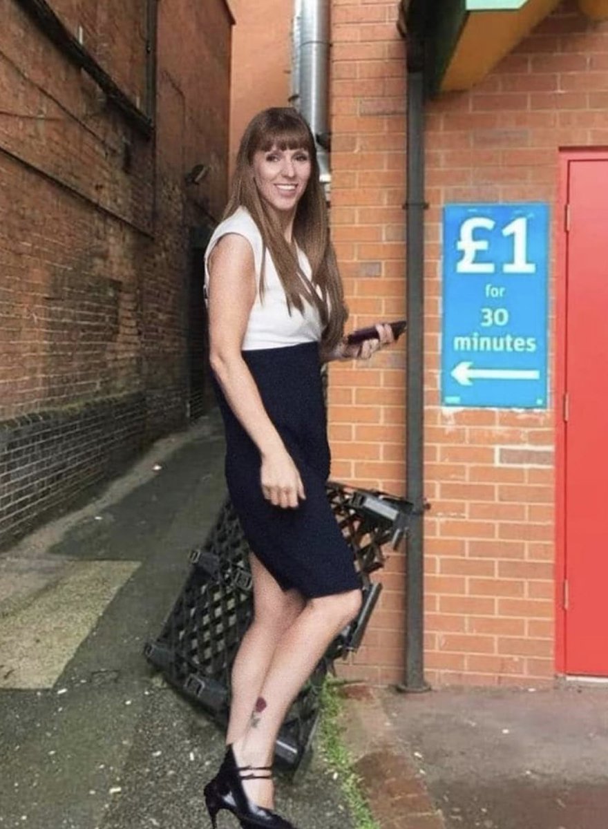 #Enrichment tweet media