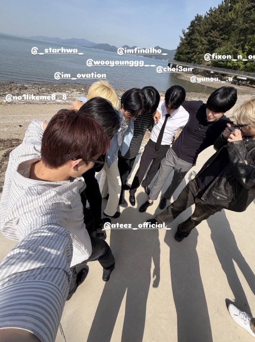 ays ⋆˚꩜｡ tweet media