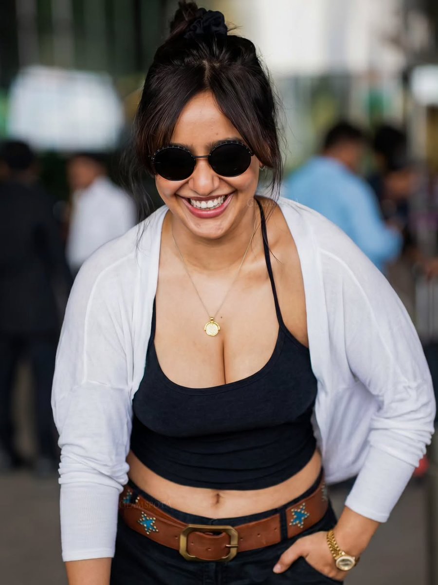 cinestarsonly's tweet image. Neha Sharma setting the temperature soaring! 🖤🤍 

#NehaSharma  #Bollywood #CineStarsOnly