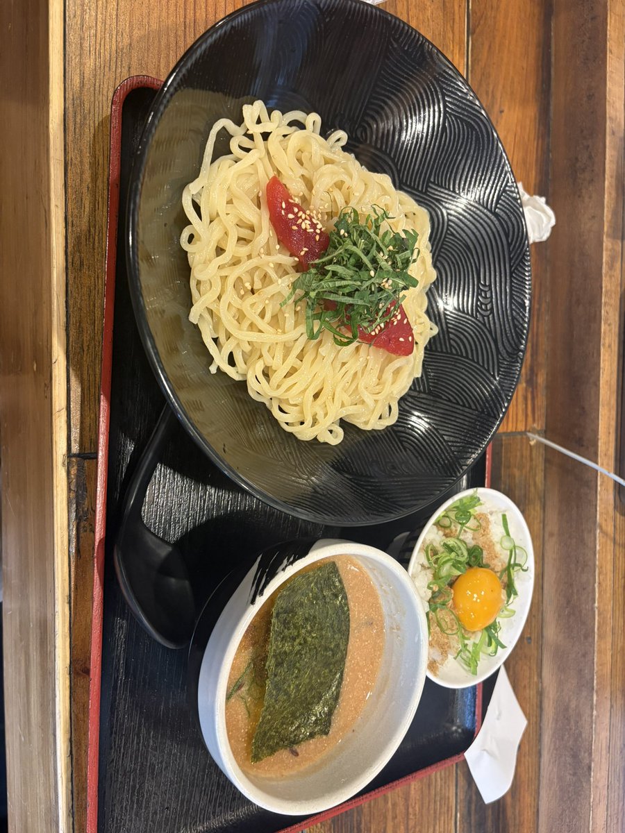 teslla＠樽 tweet media