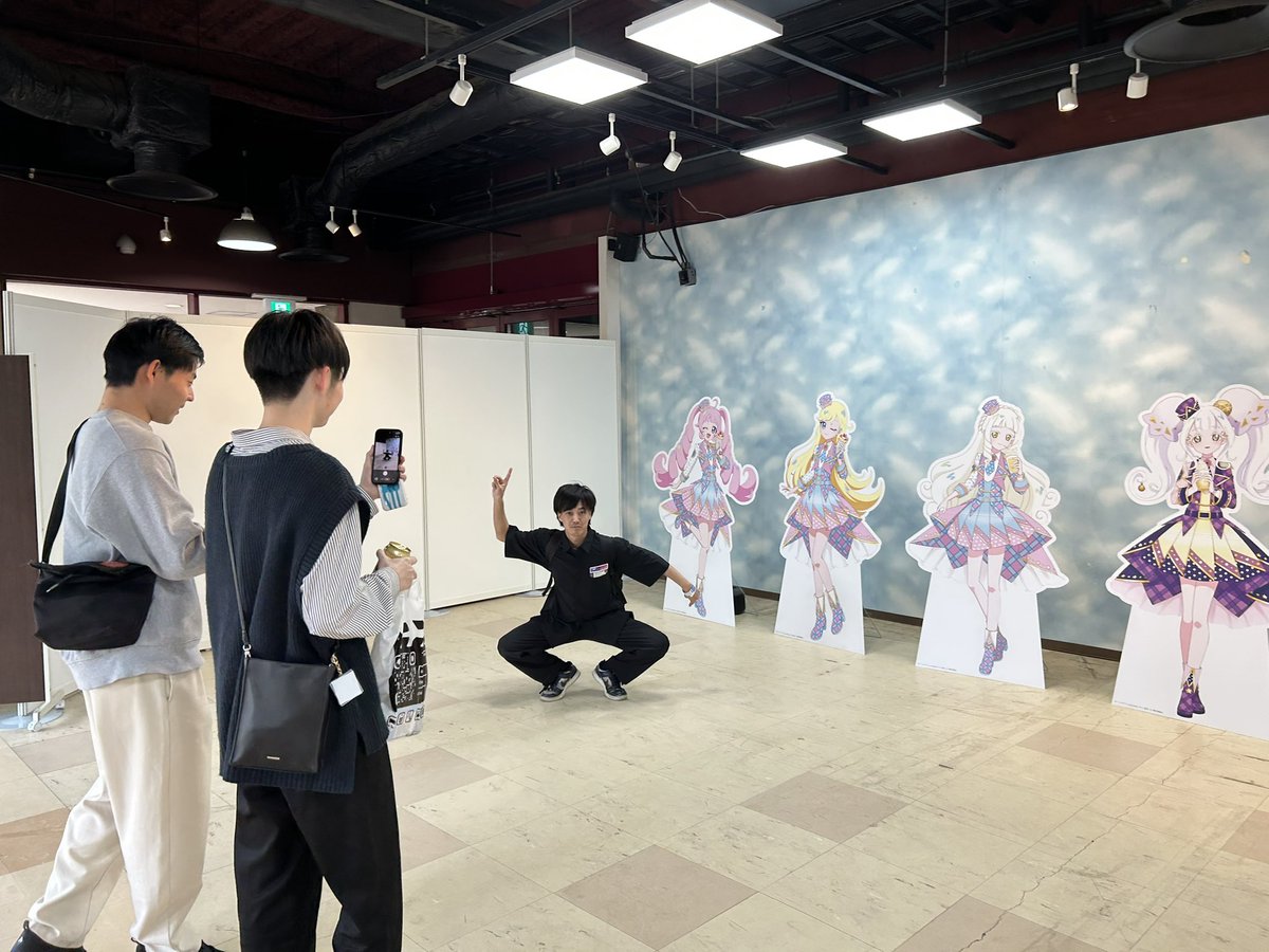 まるほい tweet media