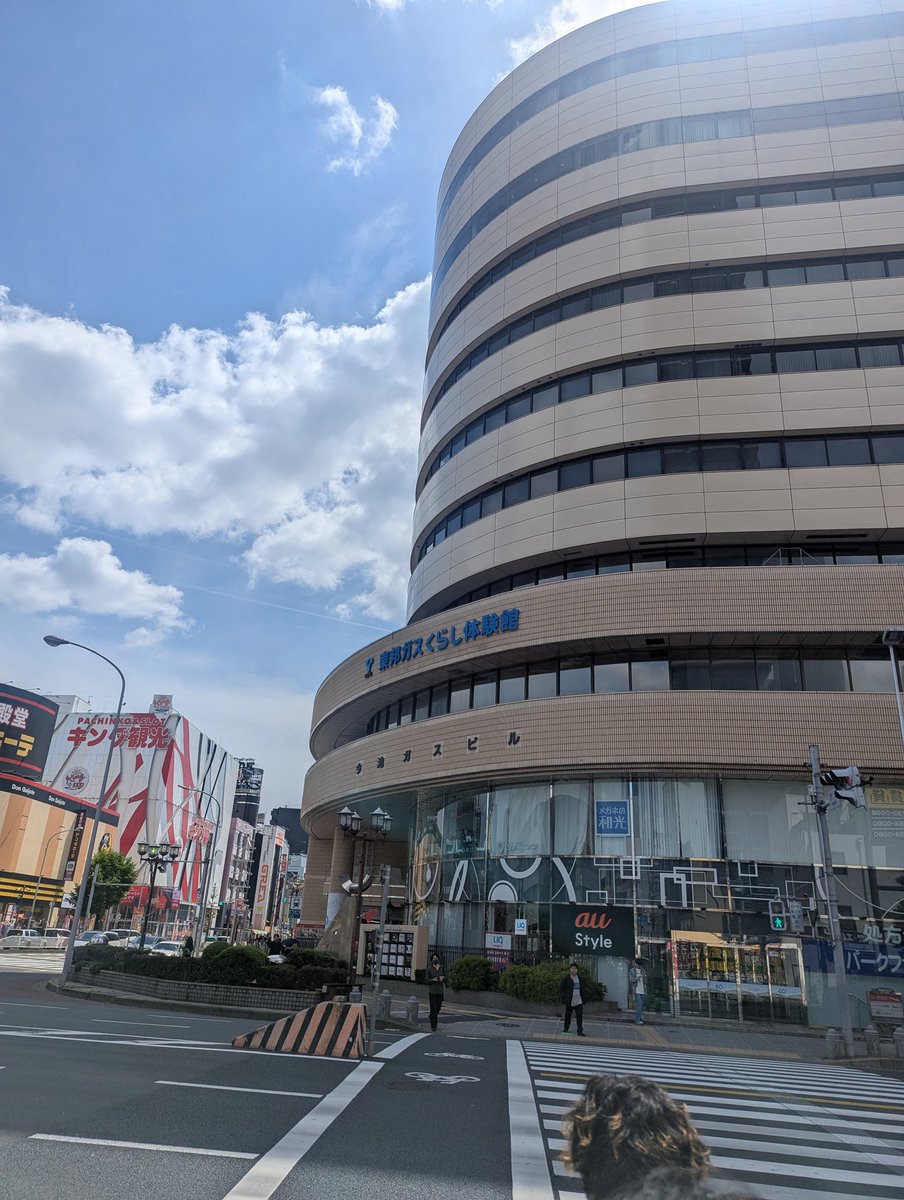 758aichi's tweet image. 今池ボトムラインから少し離れた今池ガスホールでO2山田愛莉ちゃんと2ショットチェキ、かわいいです🕊️2ショットチェキ2枚と60秒トーク券が入場特典としてついてきました🕊️#O2