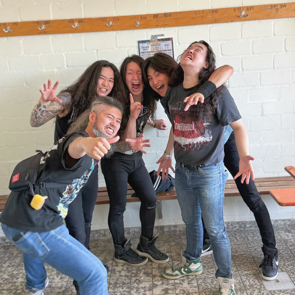 HELL FREEZES OVER tweet media