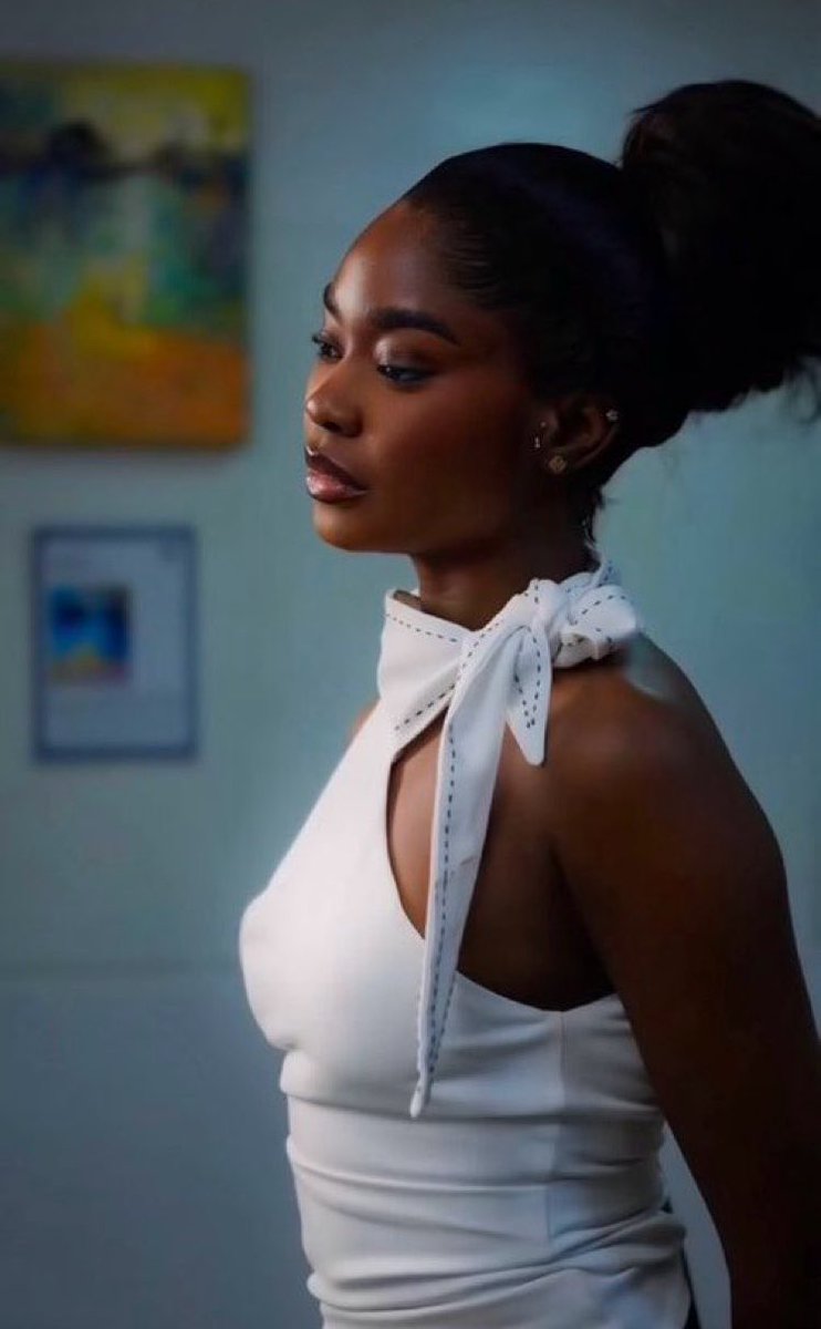 Obianuju🌻 tweet media