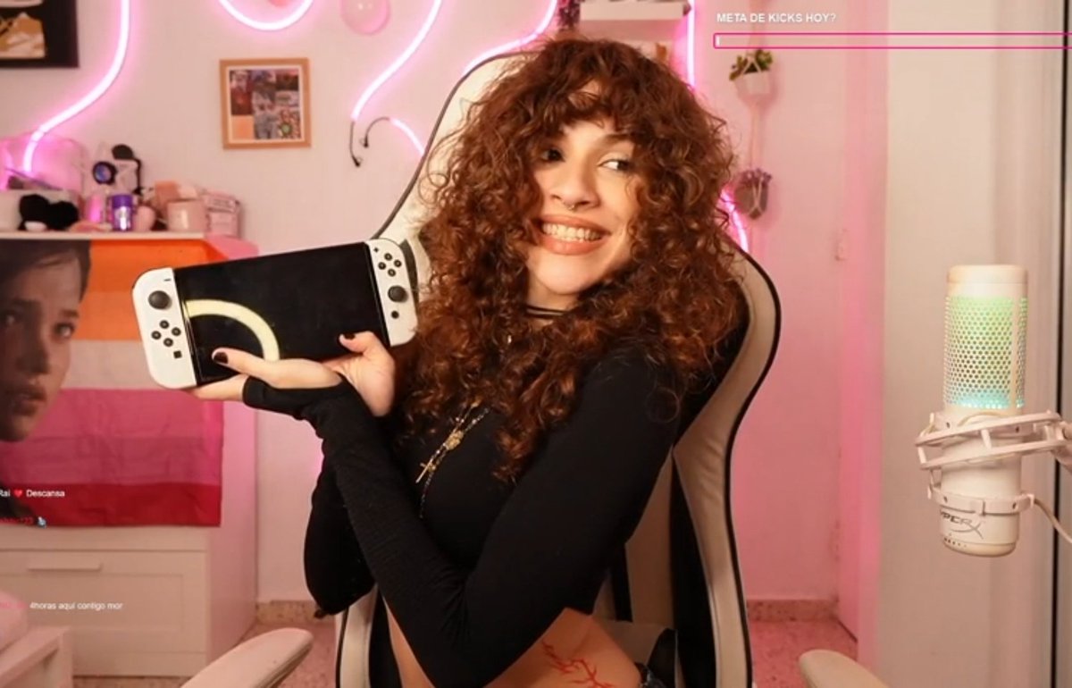 Me encantó el stream me reí y diverti mucho gracias por alegrarme una nochecita más y gracias por ser motivo de hacer mi vida más feliz te amooo <a href="/raineeelis/">rai</a> 💕