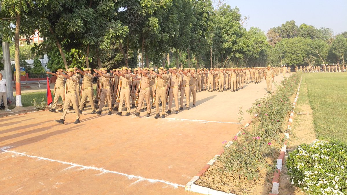co36pacup's tweet photo. सशक्त पुलिस,सुरक्षित प्रदेश,खुशहाल नागरिक l
#UPPolicePOP #UPPolice https://t.co/dY4xjBXZCw