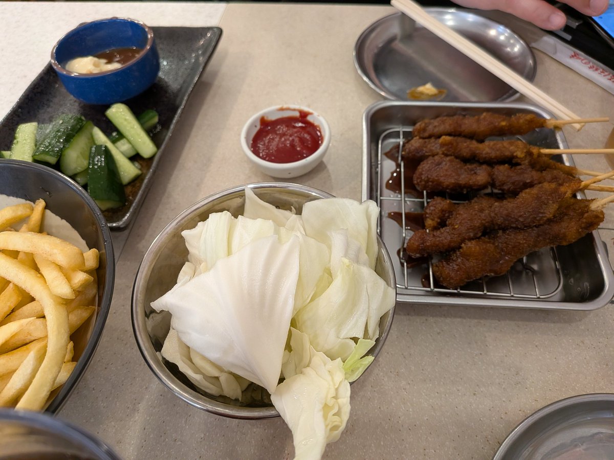 てぃ茶 tweet media