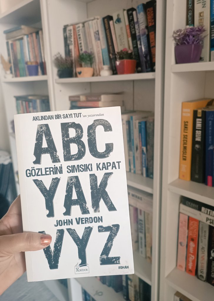 FedayiSakine's tweet photo. Günaydın 😊
#tavsiyekitap #kitap #günaydın #pazar https://t.co/c1sMLlejG0