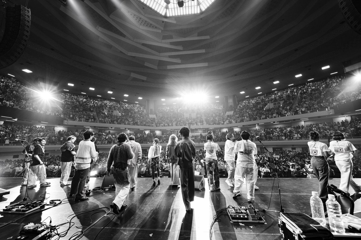 Penthouse_band's tweet image. ／
オフィシャル先行受付中!!
＼

ONE MAN LIVE TOUR 2026
 “Neon Garden” ホールツアー

12/14(月) グランキューブ大阪
12/15(火) 名古屋フォレストホール
12/17(木) 東京ガーデンシアター

[🎫] 受付は5/6(水)23:59迄
eplus.jp/sf/detail/3190…

皆さんお早目にゲットしてね👍

#Penthouse