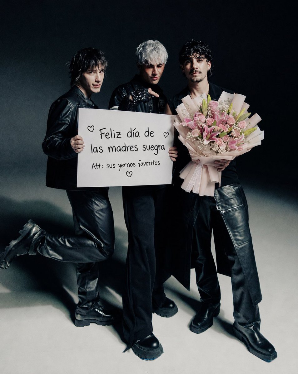 codersSinK's tweet photo. Feliz día a todas las mamis coders ❤️

#DíaDeLasMadres #cd9 
@alongmusic @JosDice @alannavarro @CD9 @JesusBlaife https://t.co/m3esbjrgfk