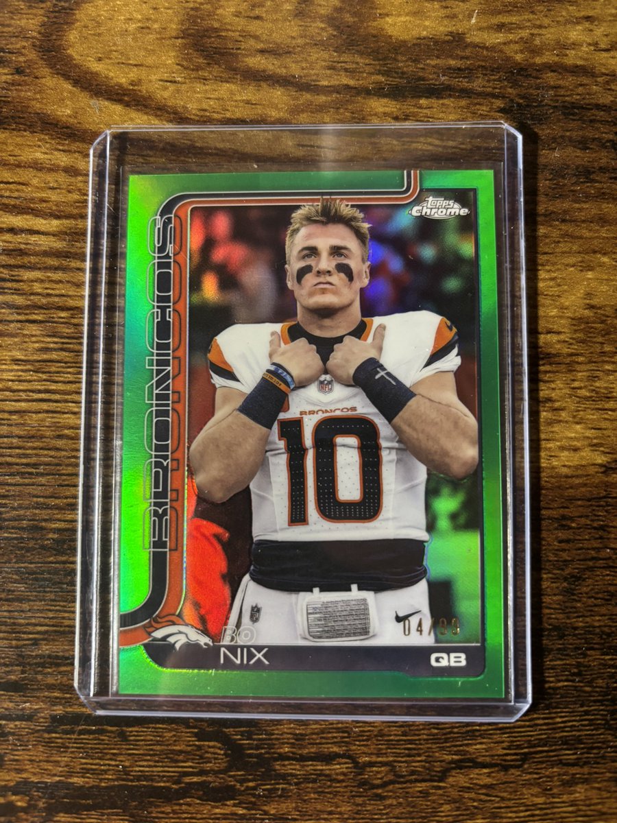 DTC_SportsMem's tweet photo. Both from the same Mega box😍 @CardPurchaser https://t.co/8jqoOkAgno