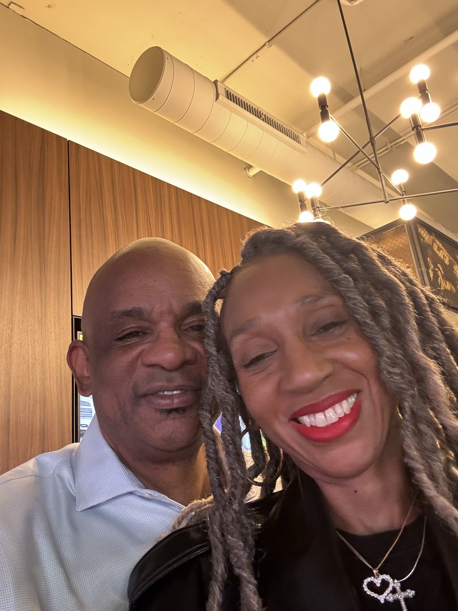 PopsAgnew99's tweet photo. Happy Mothers Day to the Love of my life !! It is a joy and an honor to be your husband !Our Boys are the Men they are today because of you ! It is a
a honor to be on this journey  call life with you !Thank you for Loving me and the boys unconditionally @Rmka99 https://t.co/m8QM7pRNYf