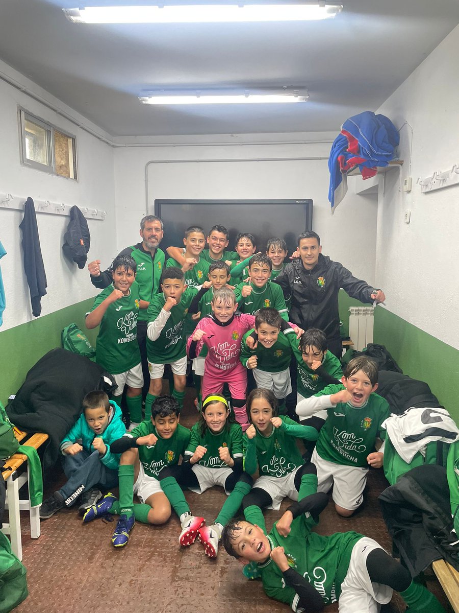 AD LA CABRERA 💚🤍⚽️ tweet media