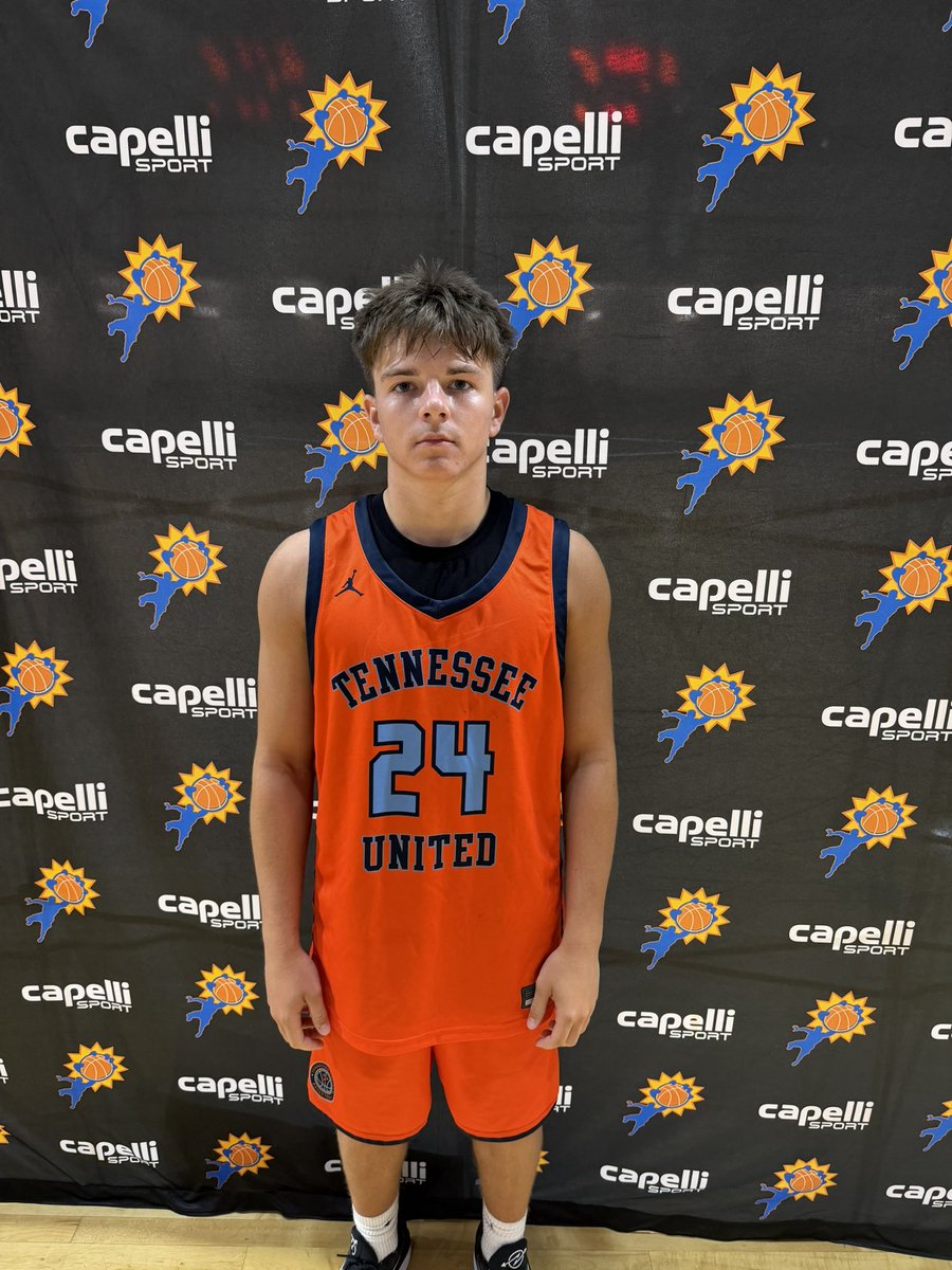BigShotsGlobal's tweet photo. 17 Slam Blue Boys Final 

Tennessee United 17U -62 
10 Brendan Murphy - 30 
24 Ollie Carpenter  - 13 

WV Hustle 2027 P32 - 55
 5 Quinten Wilson -16 

#BIGSHOTS #RockTheRock https://t.co/nuSDg9V043