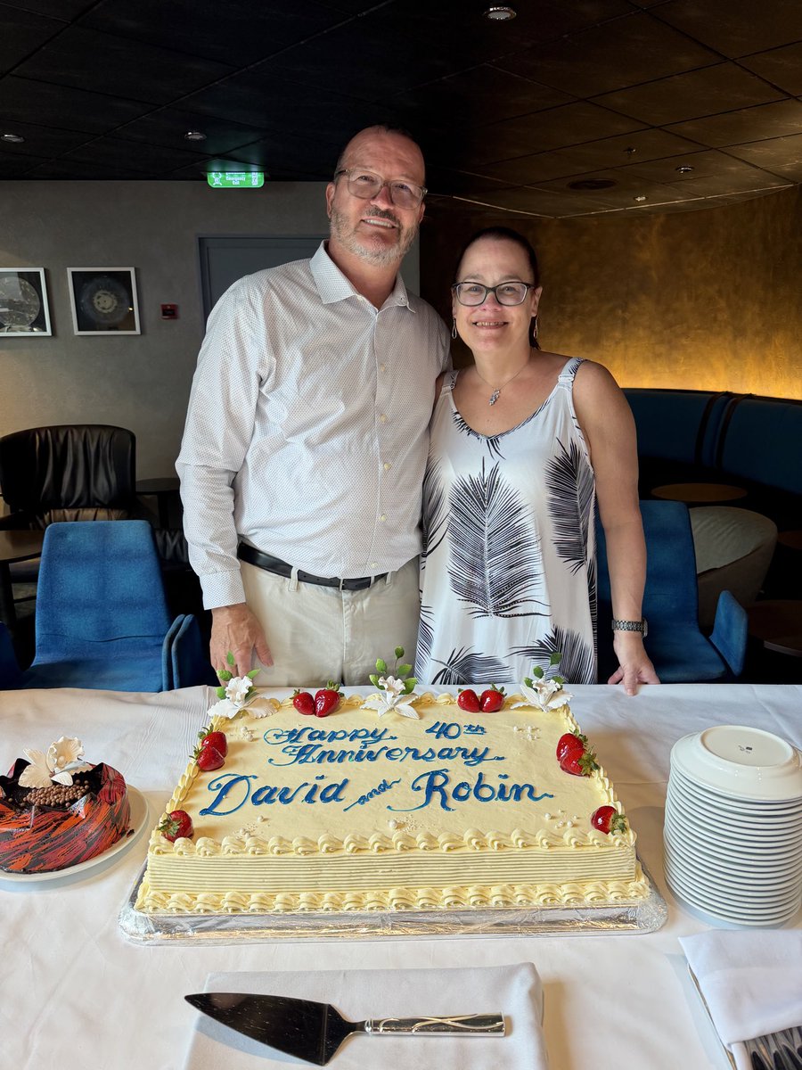 Robin Hendrix tweet media