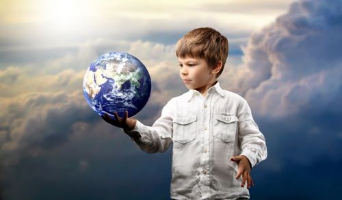 MyBeauDes's tweet photo. Taking care of the planet starts at a very young age. Nature awareness. 
#consciousliving https://t.co/JjgKKuWXXY