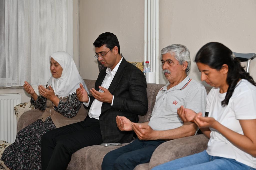 Uşak Valiliği tweet media