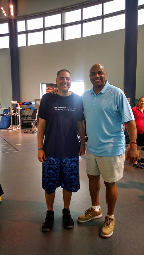 ArmyDad_eth's tweet photo. @NeyanOficial @LakeShowYo Um, Chucks worst season of his career as an old man had better stats than Green's BEST season of his career... Including his injuries he averaged 16.5 Pts and 12.2 Rebounds over his four years with the Rockets....  Draymond Green's BEST season with 14 pts &amp; 9.5 reb per game🤣 https://t.co/kuXqArQmRQ