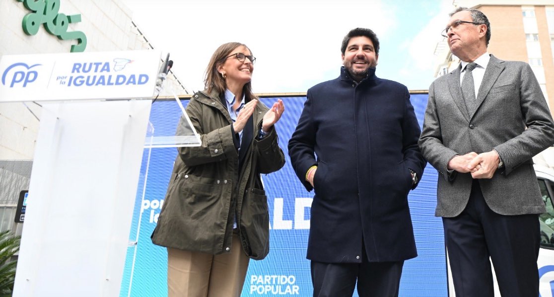 Se va un compañero y un amigo que trabajó hasta el último día por Murcia. Un ejemplo de que no hay mayor legado que el servicio público ni mejor forma de vivir que sirviendo a los demás. Te echaremos mucho de menos, querido alcalde. Gracias por todo y gracias por tanto.