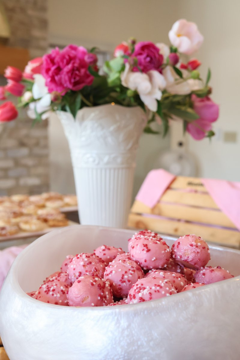 CrossKeysWines's tweet photo. Thank you for celebrating Mother’s Day with us! 💐 Mother’s Day at the vineyard is one of our favorite traditions. 📷 Take a peek at some of the fun moments! https://t.co/oOPATr2dzm