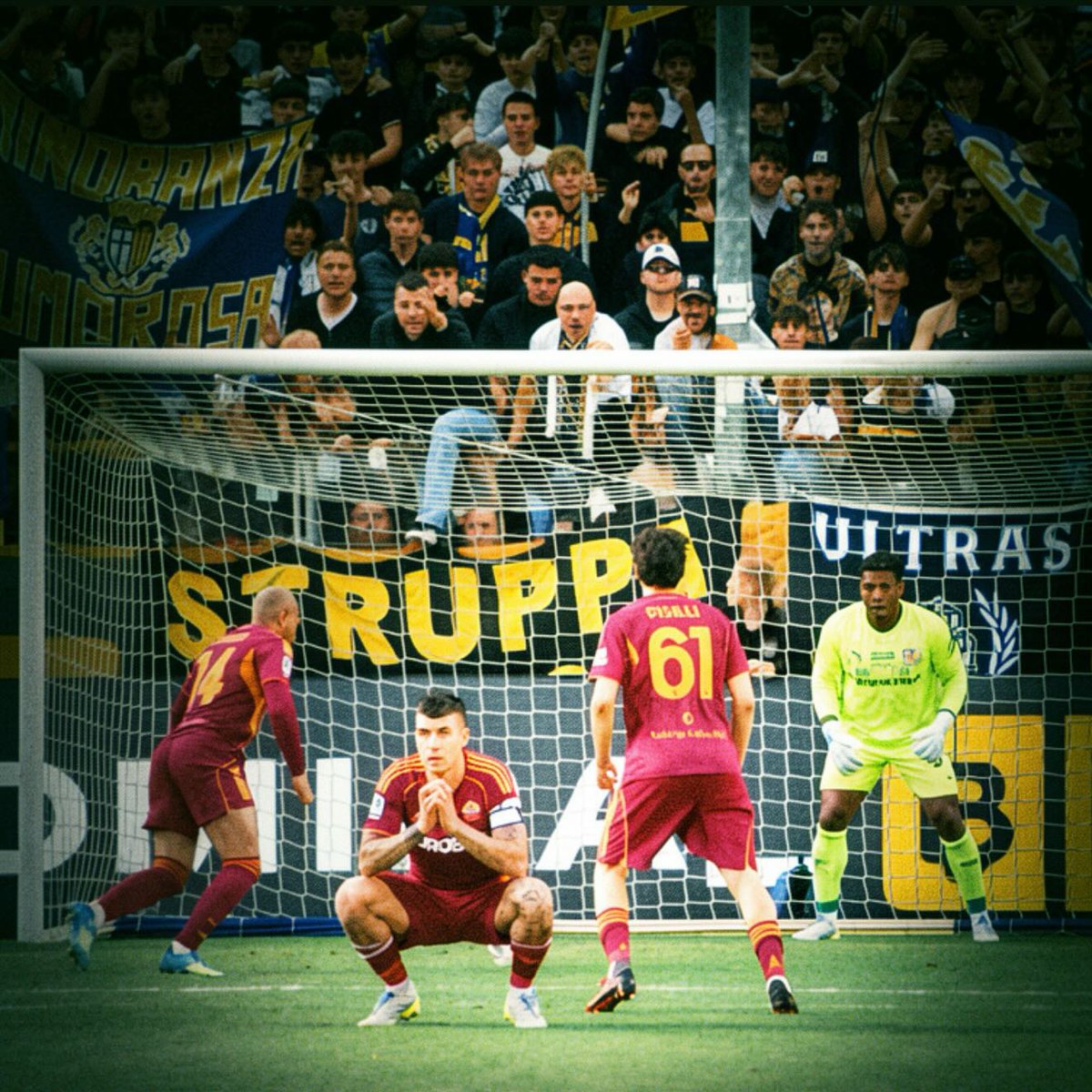 AS Roma Pics That Go Hard (@hardasromapics) on Twitter photo 