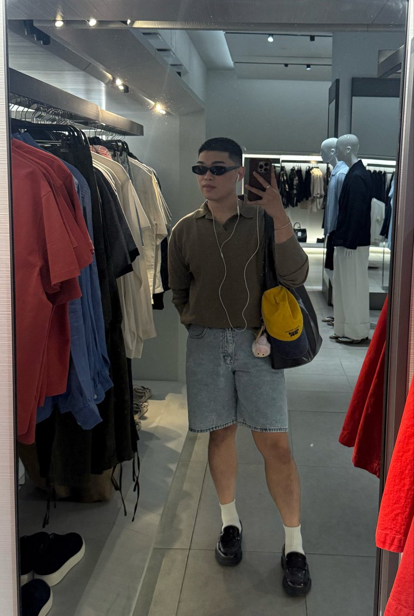 ℝ𝕒𝕝𝕡𝕙 ℝ𝕪𝕒𝕟 tweet media