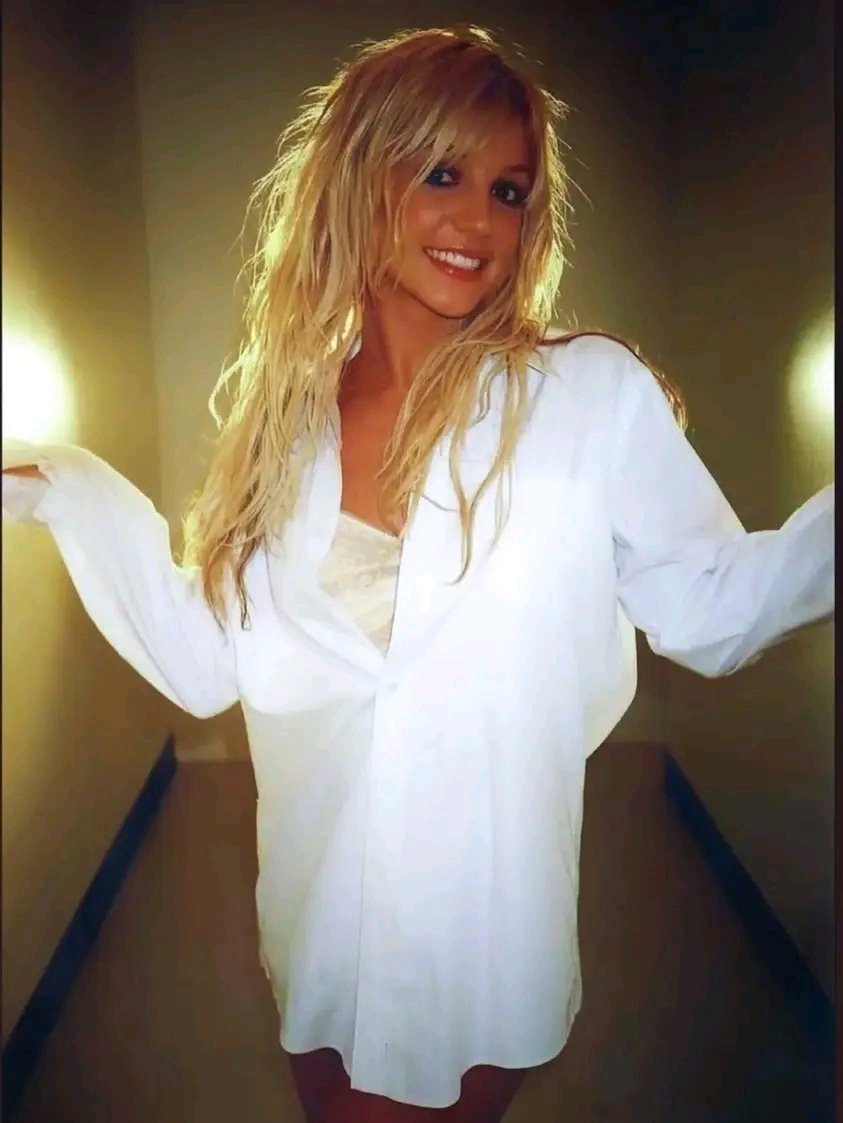 StrongerBritney tweet media