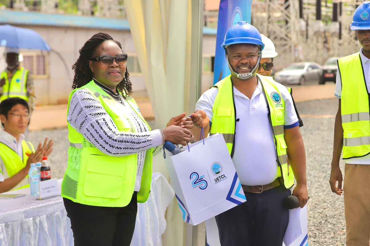 MEMD_Uganda's tweet photo. 4/5
The project us being implemented with support from @JicaUganda and the works are being implemented under the consortium of TTX and CMEC with supervision by @uetcl https://t.co/4U4M6QZnQX