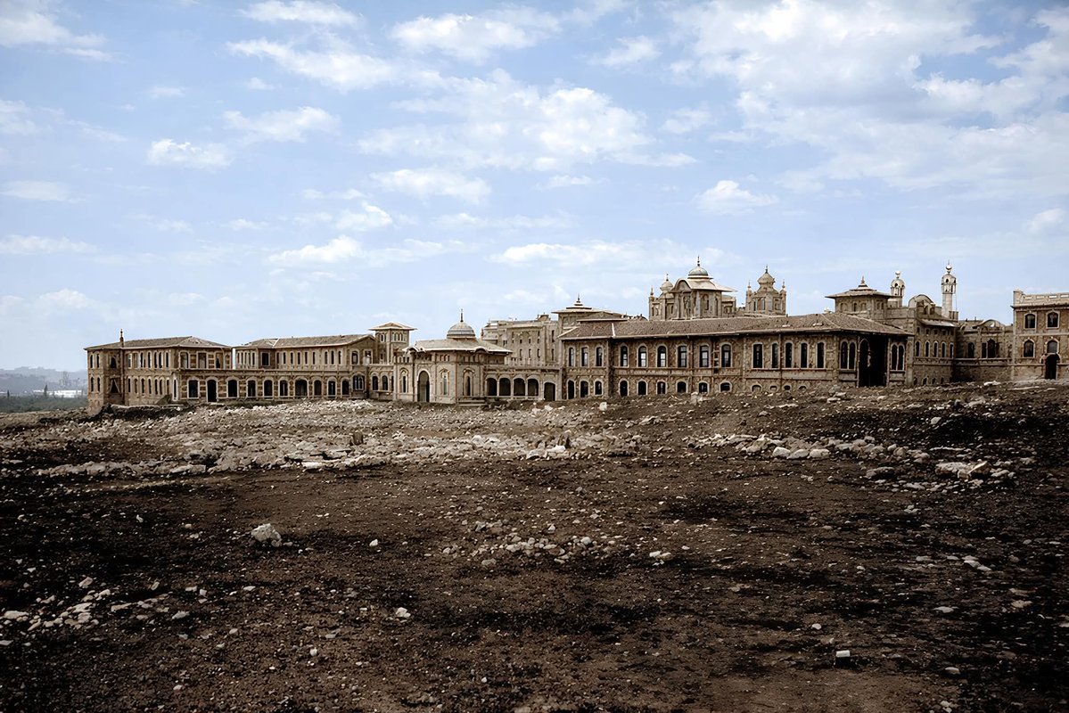 Haydarpaşa Numune Hastanesi'nin bir zamanlar arkadan görünüşü 1944.