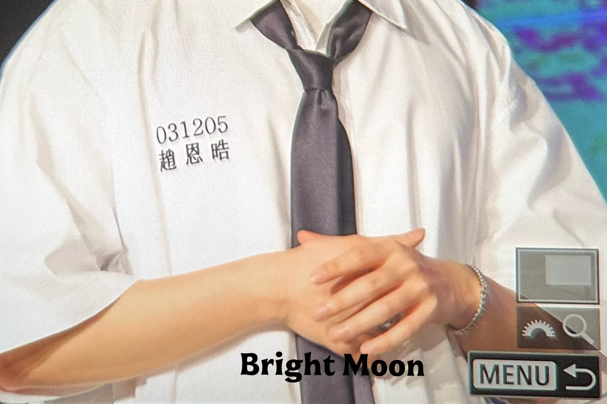 Bright Moon tweet media