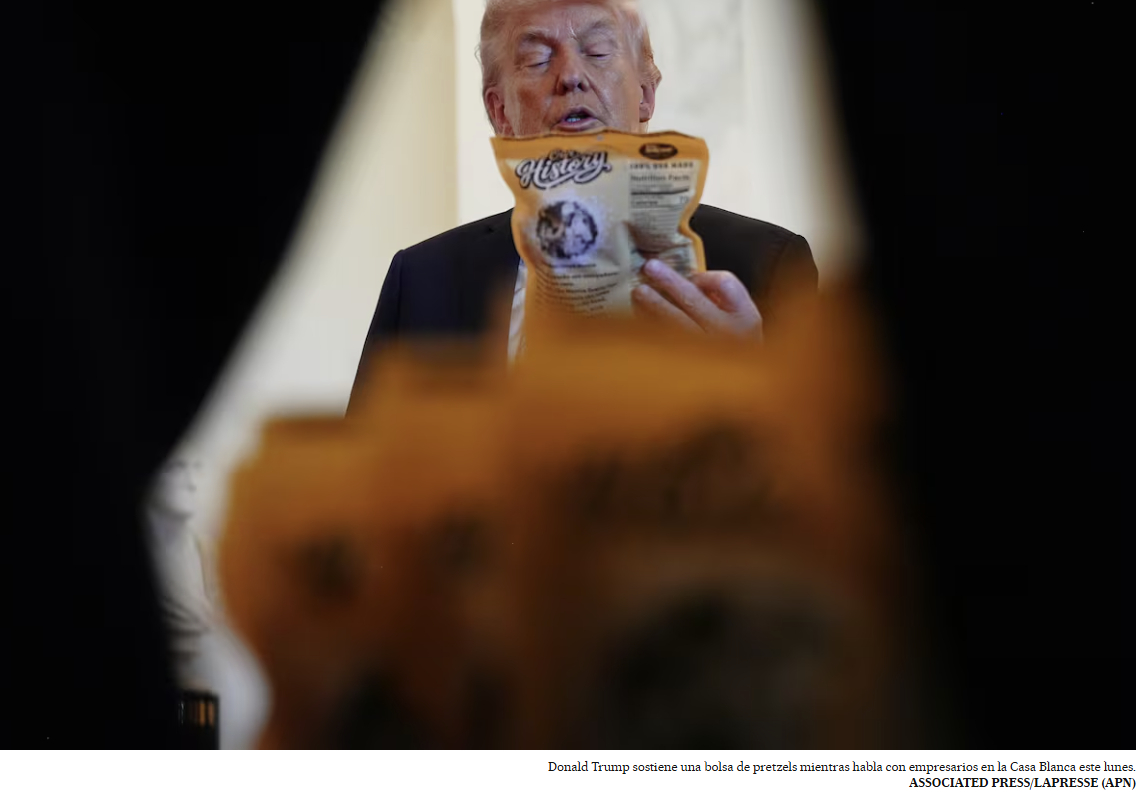 jguallar's tweet photo. Ya está aquí Content curators 191 con:

· TikTok pro Trump @jordipc 
· Curación en redes de revistas @jcasconkat @wileart @jguallar 
· Juego online @Hugo_saez 

https://t.co/KXA5hpJy0p https://t.co/EBhpuJdCDC